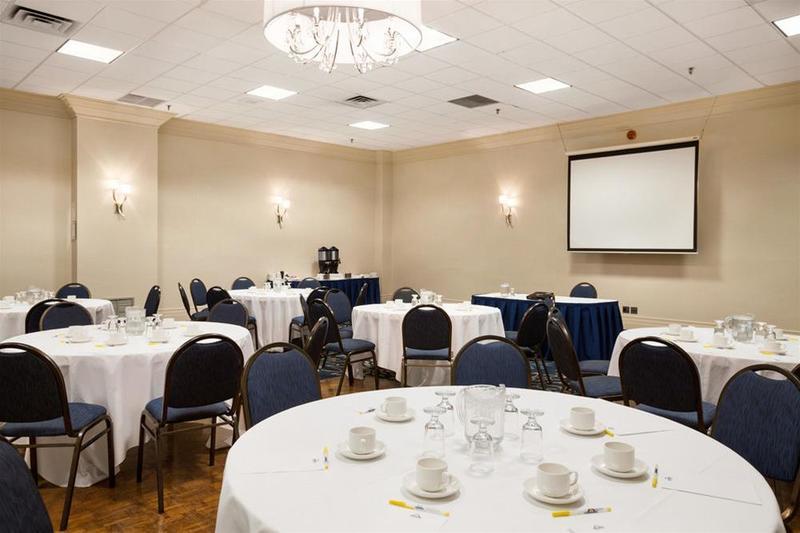 The Senator Hotel & Conference Center Timmins Εξωτερικό φωτογραφία