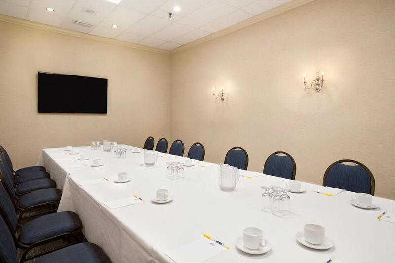 The Senator Hotel & Conference Center Timmins Εξωτερικό φωτογραφία