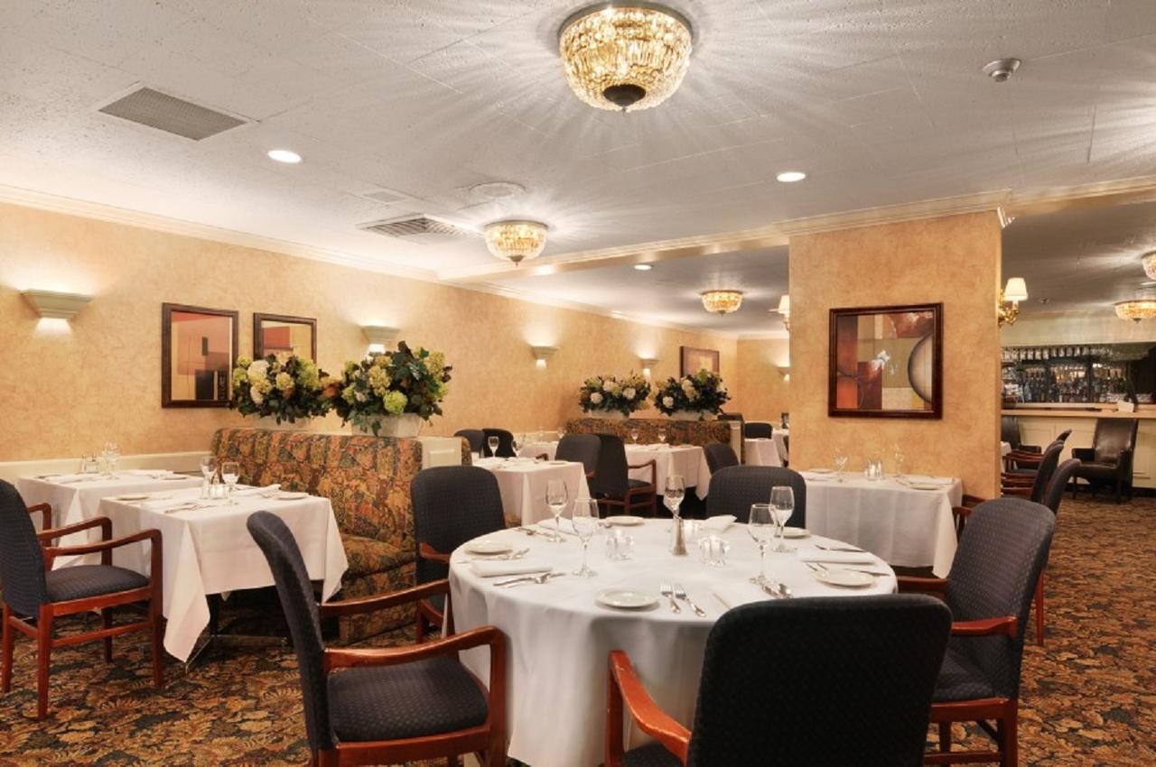 The Senator Hotel & Conference Center Timmins Εξωτερικό φωτογραφία